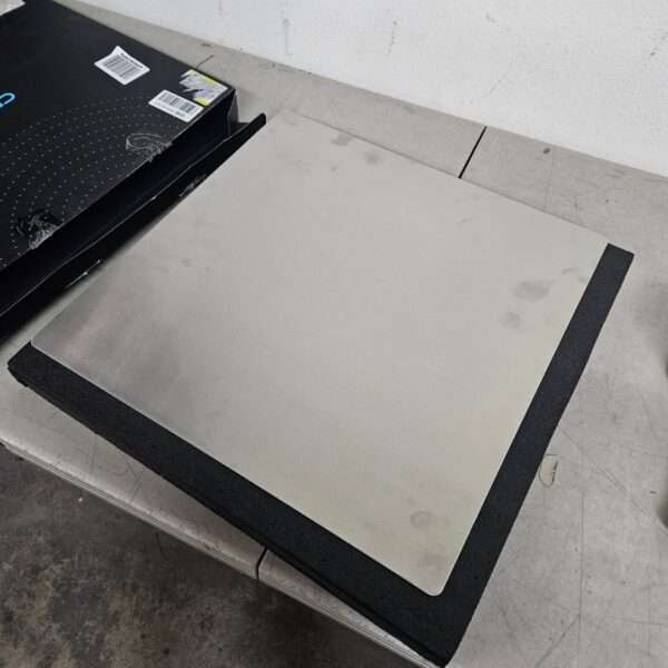 Creality Honeycomb Laser Bed, Honeycomb Platform with Aluminum Panel for Laser Engraver and Cutter Machine, 19.7" * 19.7" | EZ Auction