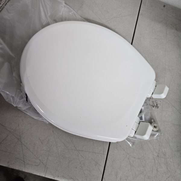 MAYFAIR 843SLOW 000 Lannon Toilet Seat will Slow Close and Never Loosen, ROUND, Durable Enameled Wood, White | EZ Auction