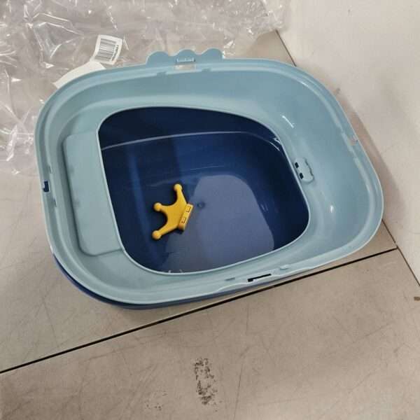Kwude Cat Litter Box with Heightening Anti-Splashing Cat Toilet , Semi-Enclosed Removable Prevent Sand Leakage Deodorizing Cat Pan Easy to Clean and Assemble (Large, Blue) | EZ Auction