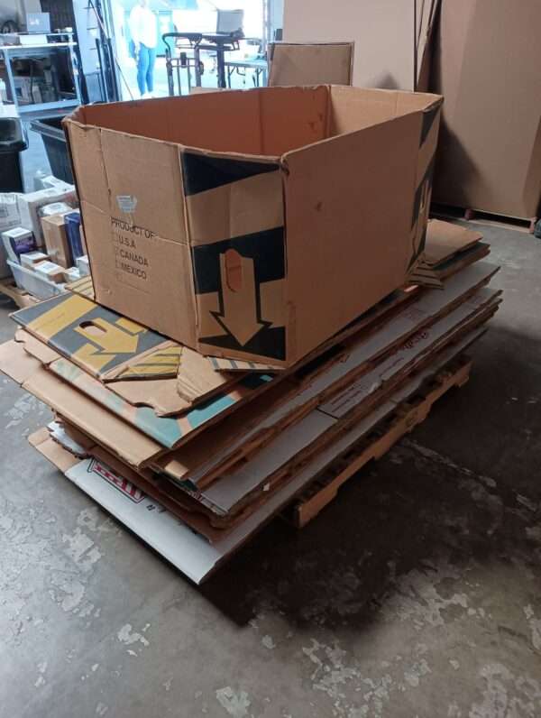 ***PALETTE OF 15 WATERMELON BOXES** | EZ Auction