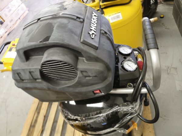 Husky 1.7 HP, 200 PSI, 30 Gal., 5.1 SCFM 90 PSI, Single-Stage, Oil Free Portable Vertical Electric Air Compressor - Image 2
